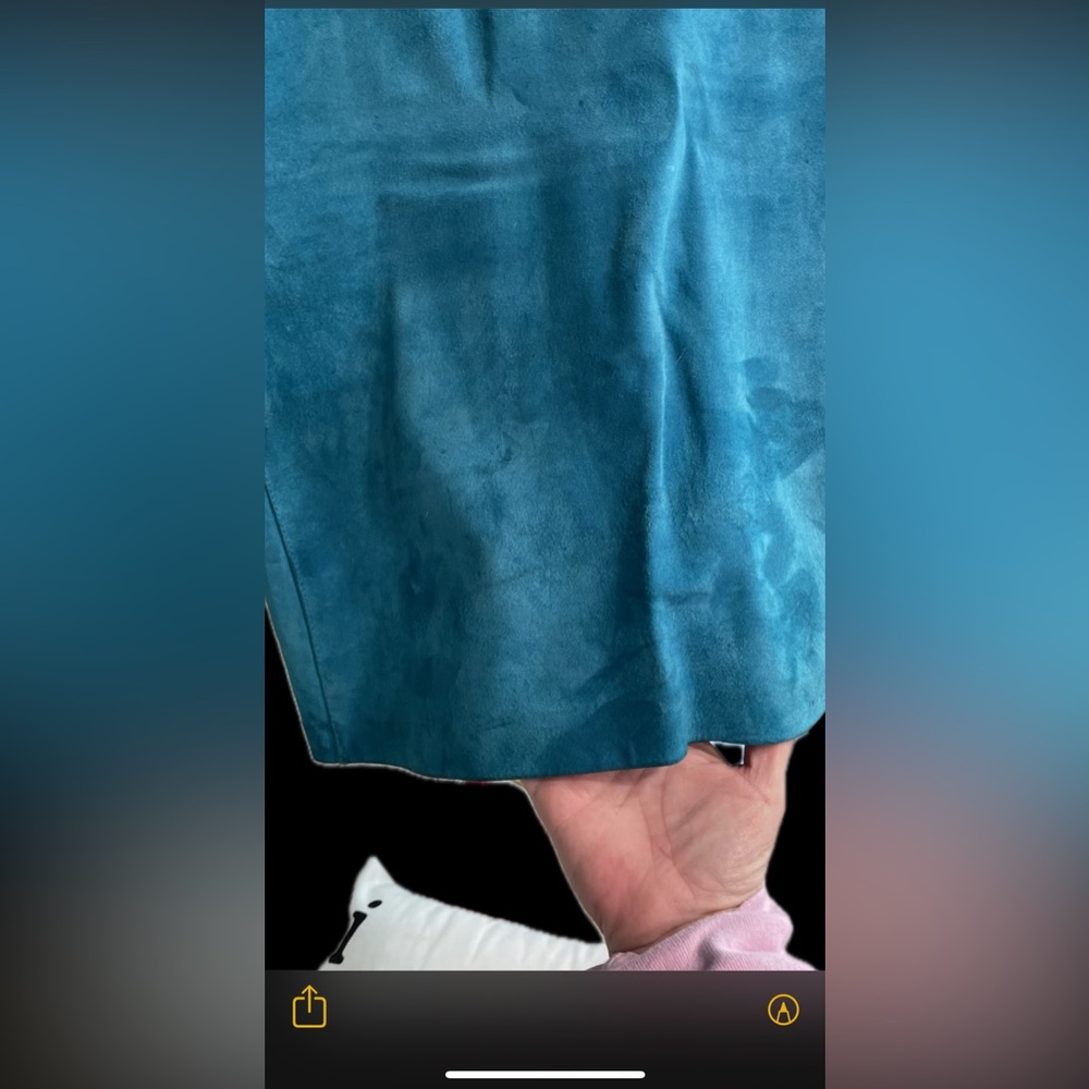 GUC Leather Designs Blue Suede Skirt 7/8
